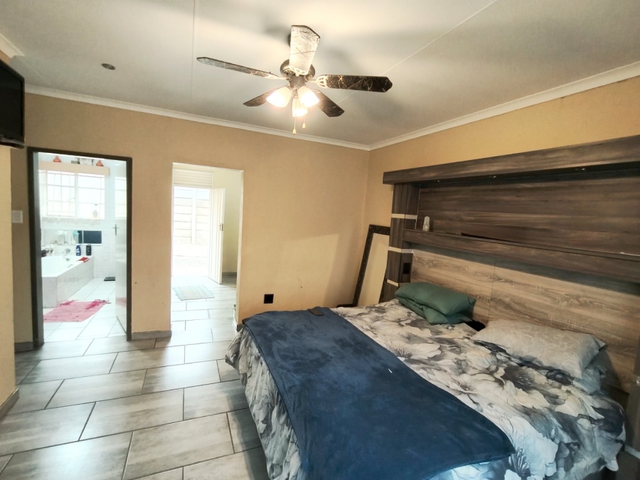 3 Bedroom Property for Sale in Vaalpark Free State